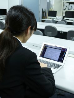 教室2ノーパソコン